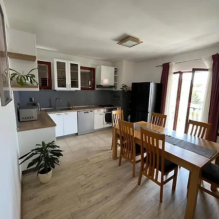 More Apartman